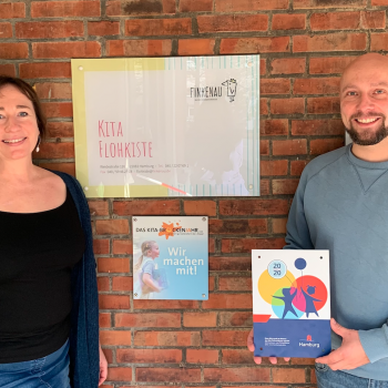 Kita Flohkiste mit Kita-Prüf Plakette